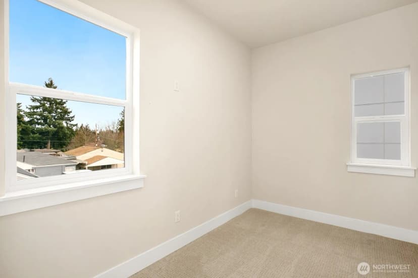 Property photo for 11916 4th Avenue Sw, Burien photo 12