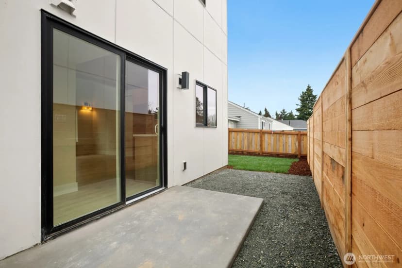 Property photo for 11916 4th Avenue Sw, Burien photo 15