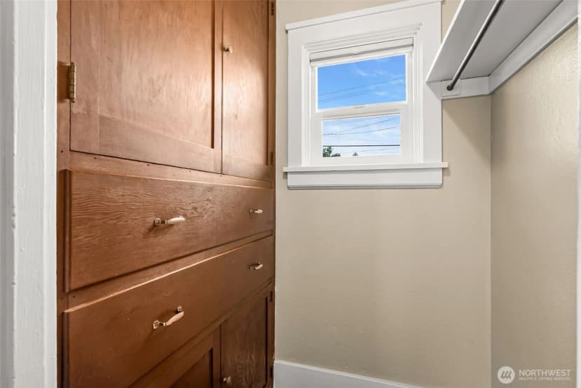 Property photo for 1115 Elizabeth Avenue, Bremerton photo 17