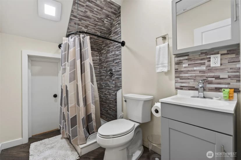 Property photo for 201 Tilley Avenue, Centralia photo 21