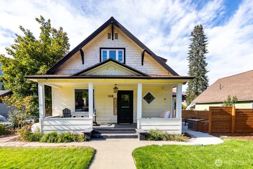 Property photo for 1112 Commercial Street, Leavenworth