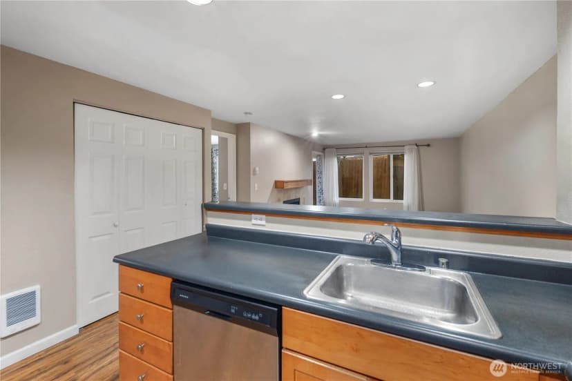 Property photo for 26339 116th Avenue Se #i-102, Kent photo 6