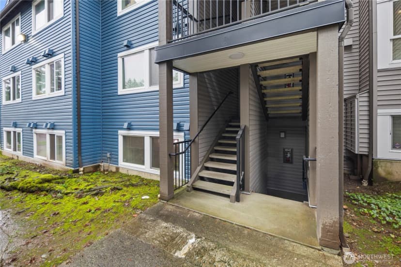 Property photo for 26339 116th Avenue Se #i-102, Kent photo 31
