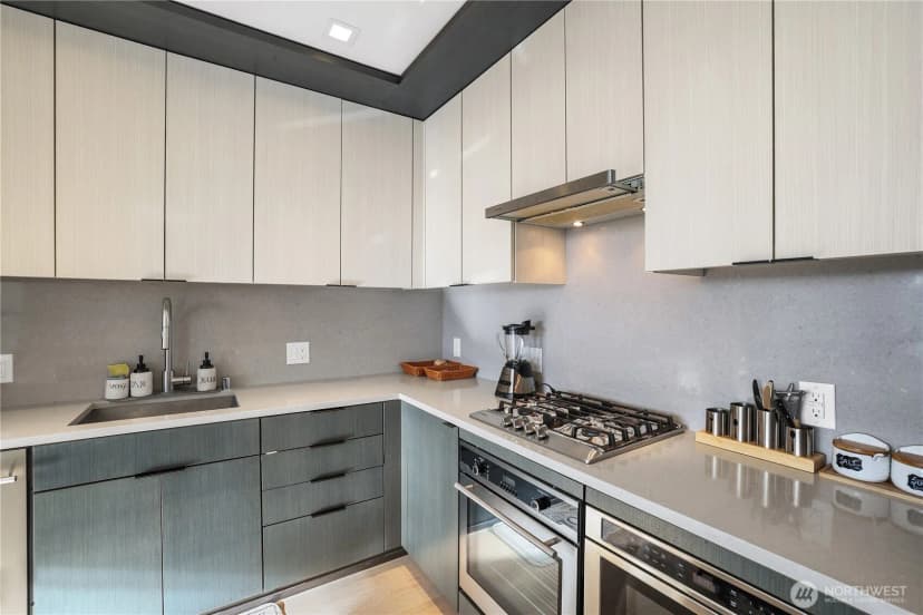 Property photo for 590 1st Avenue S #1005, Seattle photo 7
