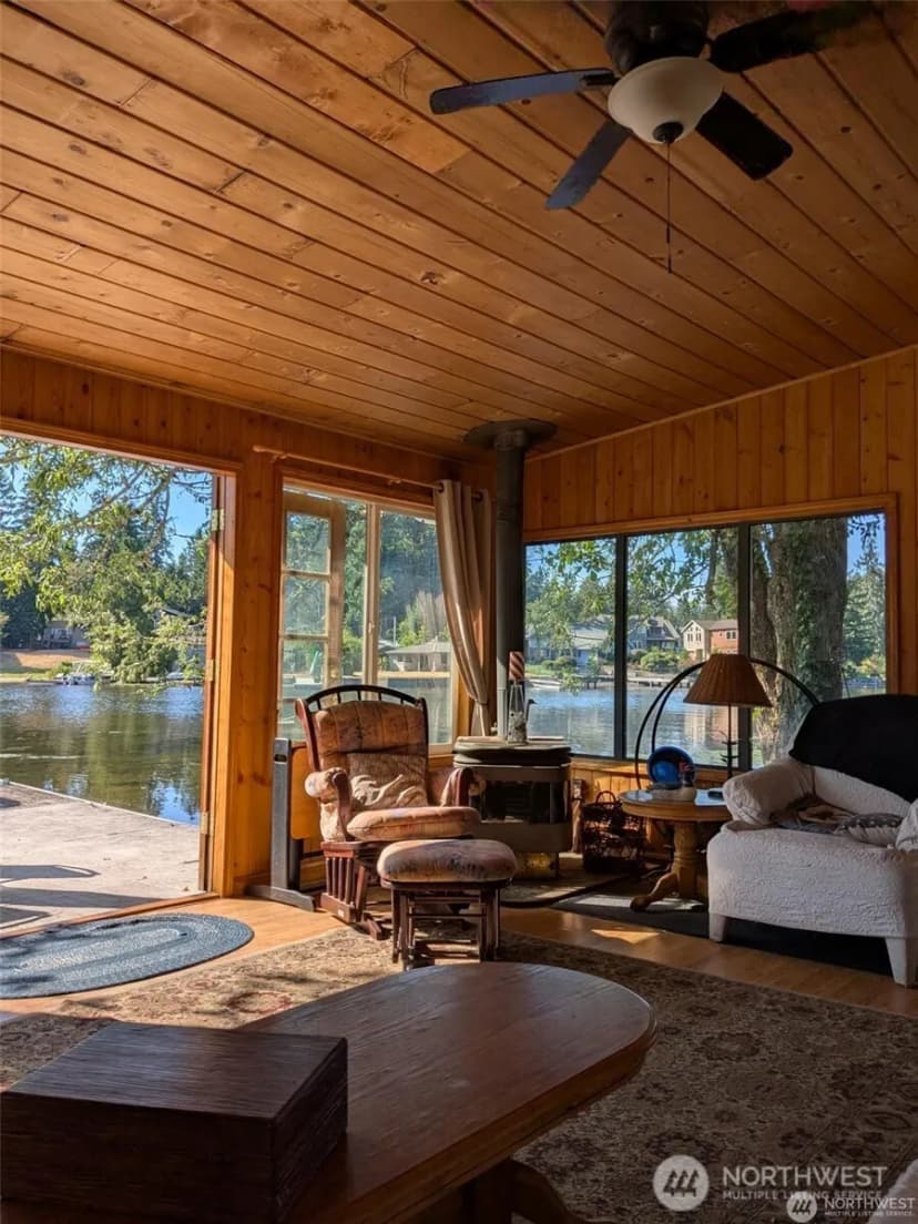 Property photo for 1111 Lake Sawyer Island, Black Diamond photo 10