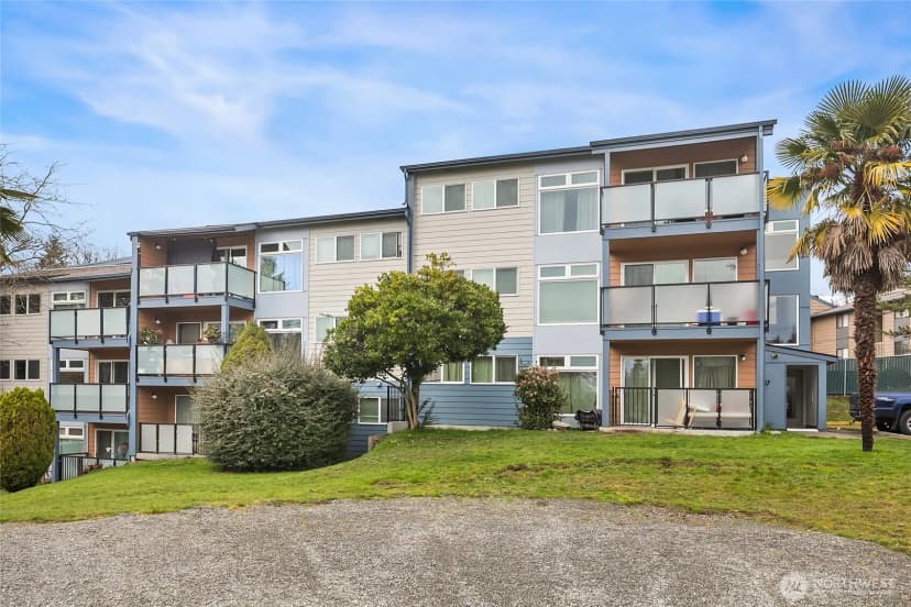 Property photo for 15156 65th Avenue S #1007, Tukwila
