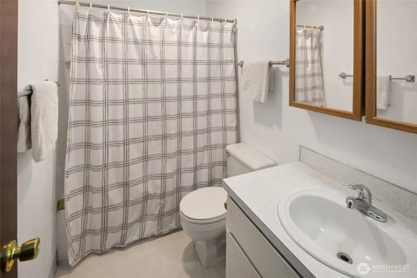 Property photo for 15156 65th Avenue S #1007, Tukwila photo 7