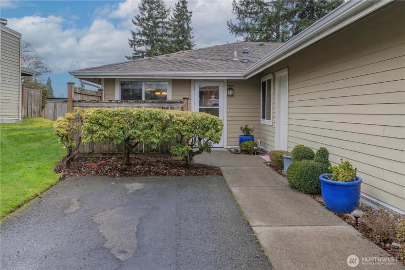 Property photo for 5702 N 33rd #3a, Tacoma photo 3