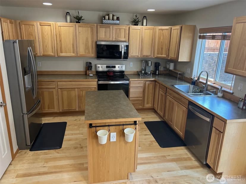 Property photo for 1016 Denny Avenue, Cle Elum photo 4