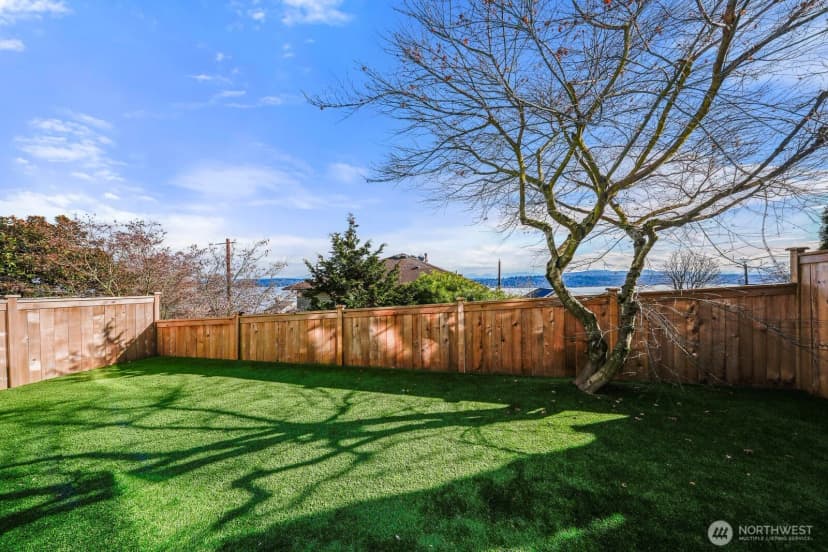 Property photo for 1354 32nd Avenue S, Seattle photo 18