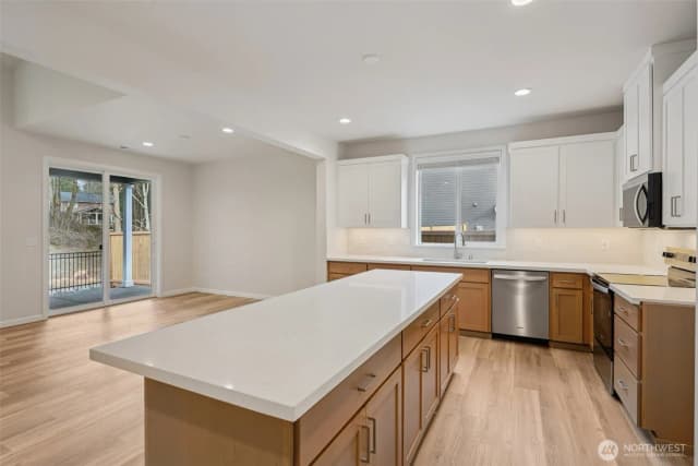 Property photo for 1303 60th Avenue Ne, Tacoma photo 5