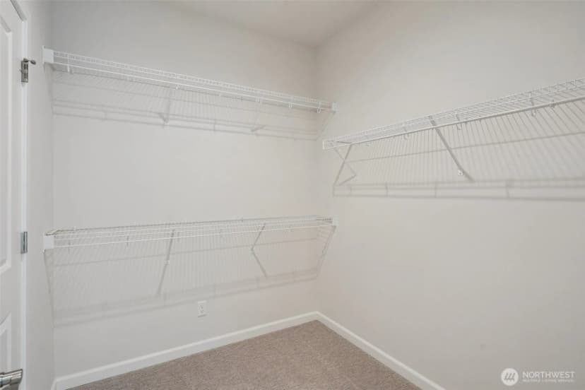 Property photo for 1303 60th Avenue Ne, Tacoma photo 18