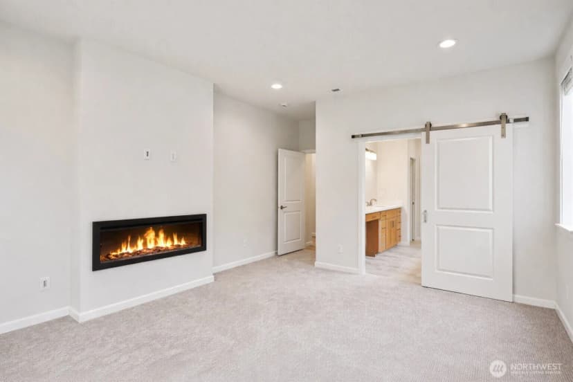 Property photo for 1303 60th Avenue Ne, Tacoma photo 14