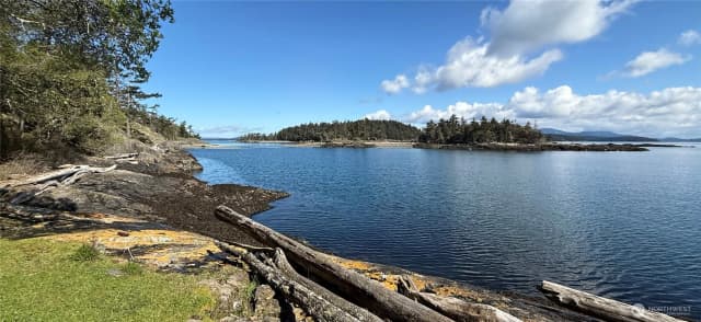Property photo for 2623 Pear Point Road, Friday Harbor photo 2