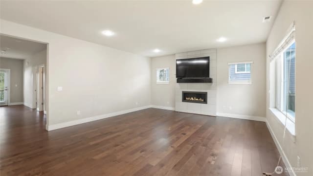 Property photo for 21417 43rd Drive Se #19, Bothell photo 4