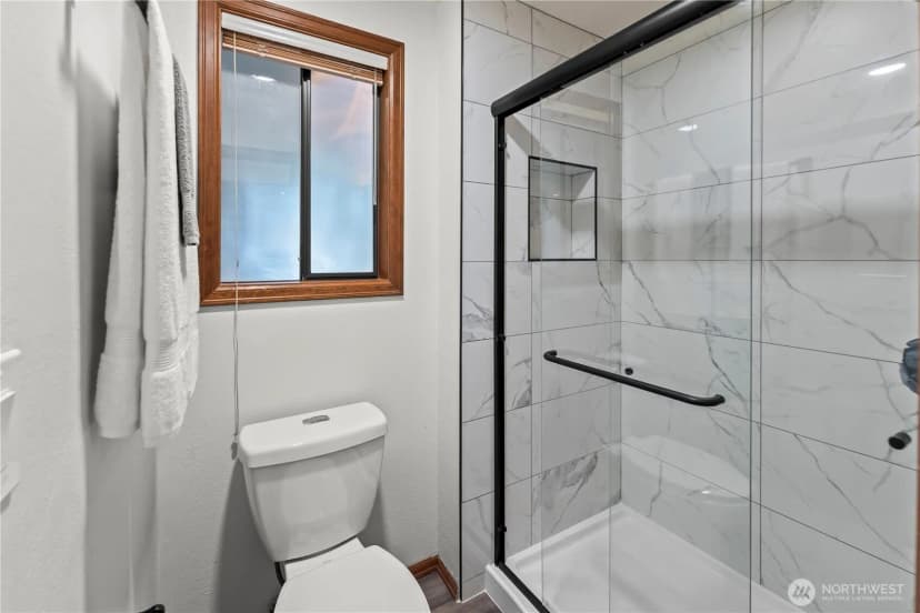 Property photo for 5701 68th Avenue Ct W, University Place photo 13