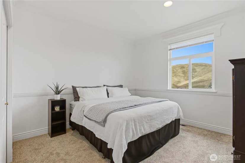 Property photo for 2008 Broadview North, Wenatchee photo 23