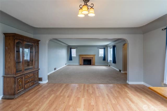 Property photo for 113 E 6th St, Lind photo 5