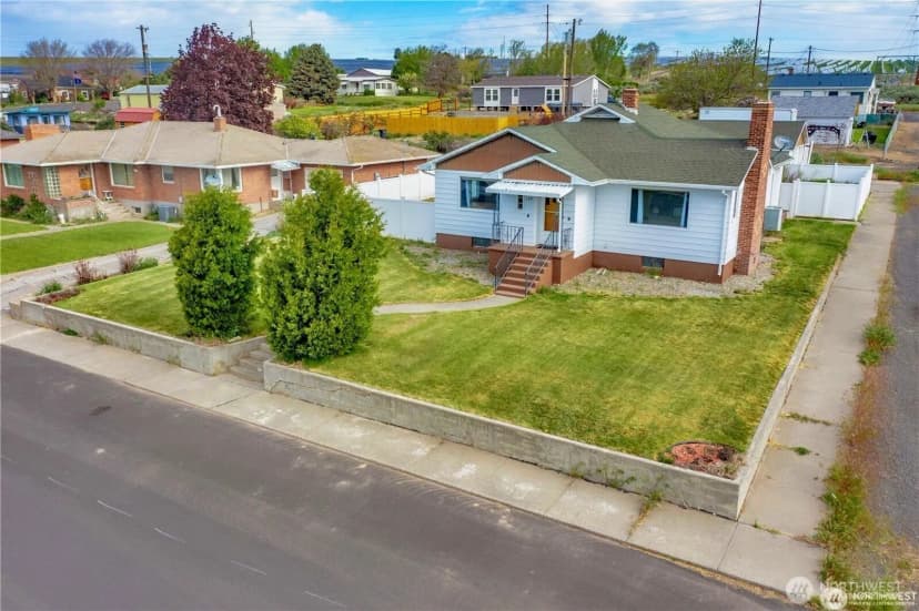 Property photo for 113 E 6th St, Lind photo 28