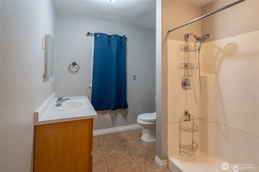 Property photo for 113 E 6th St, Lind photo 13