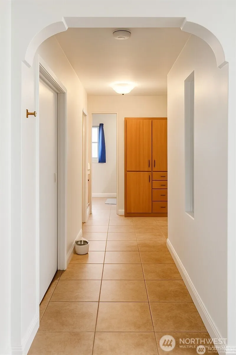 Property photo for 113 E 6th St, Lind photo 7