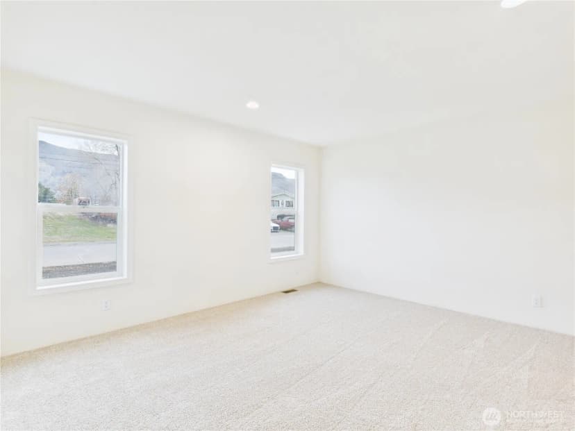Property photo for 403 2nd Street Sw, Rock Island photo 6