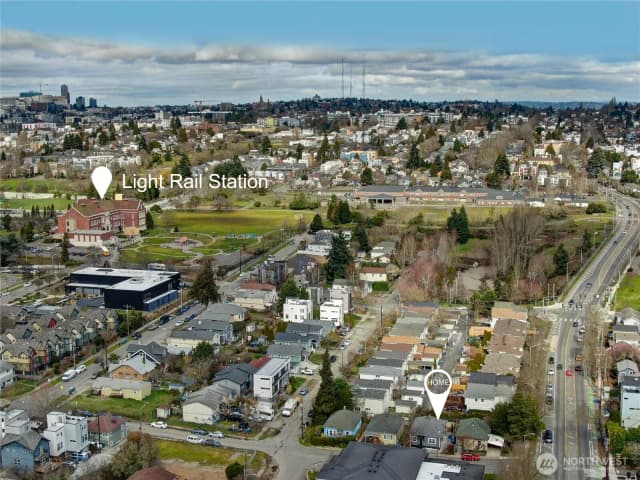 Property photo for 2608 S Grand Street, Seattle photo 3