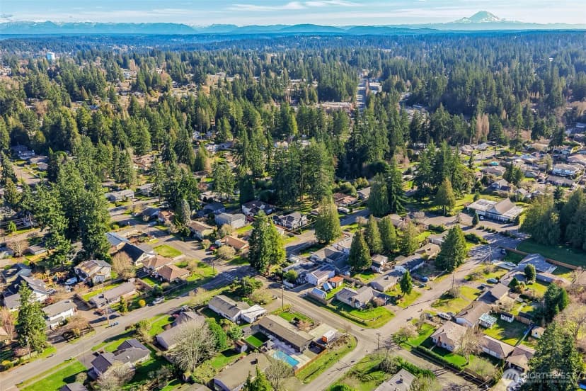 Property photo for 9619 224th Street Sw, Edmonds photo 35