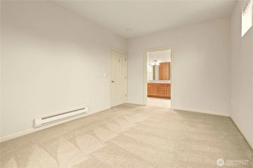 Property photo for 6800 132nd Place Se #w104, Newcastle photo 11