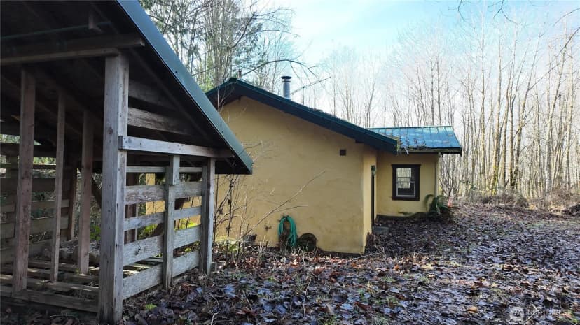 Property photo for 46824 Everett Lake Rd, Concrete photo 31