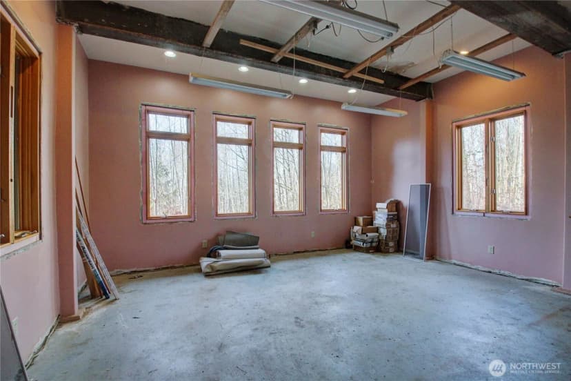 Property photo for 46824 Everett Lake Rd, Concrete photo 10