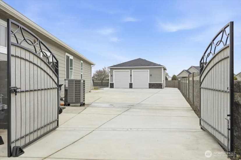 Property photo for 6915 Lamb Ct, Pasco photo 30