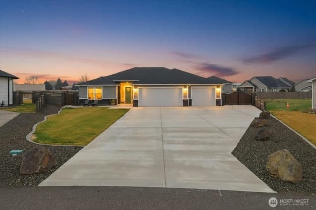 Property photo for 6915 Lamb Ct, Pasco