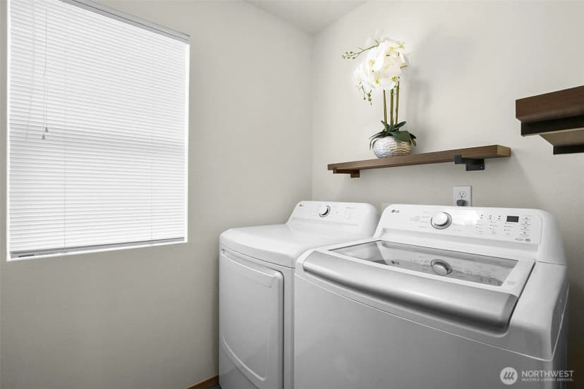 Property photo for 4921 147th Place Se, Everett photo 19