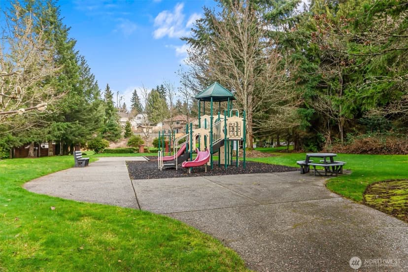 Property photo for 4921 147th Place Se, Everett photo 38