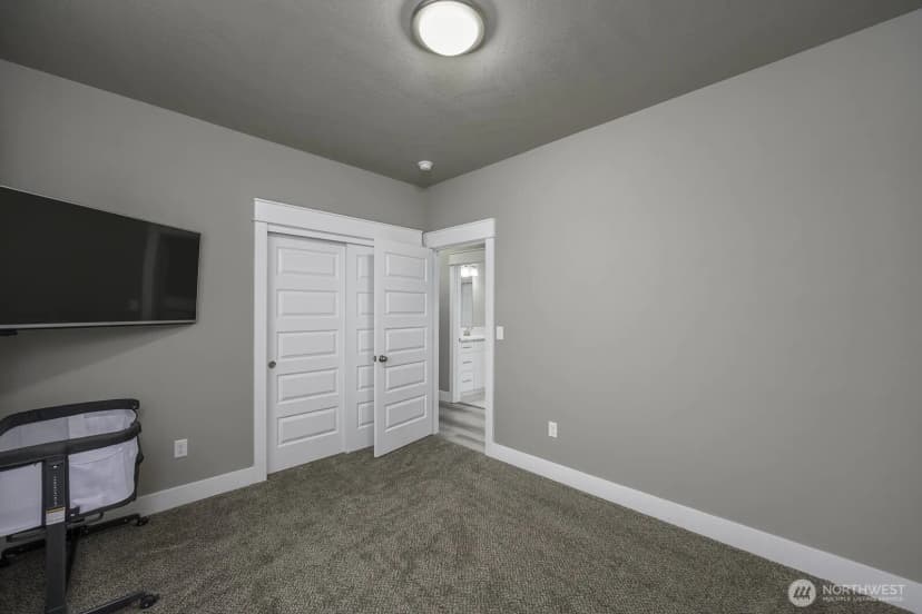 Property photo for 915 P Street Sw, Quincy photo 10