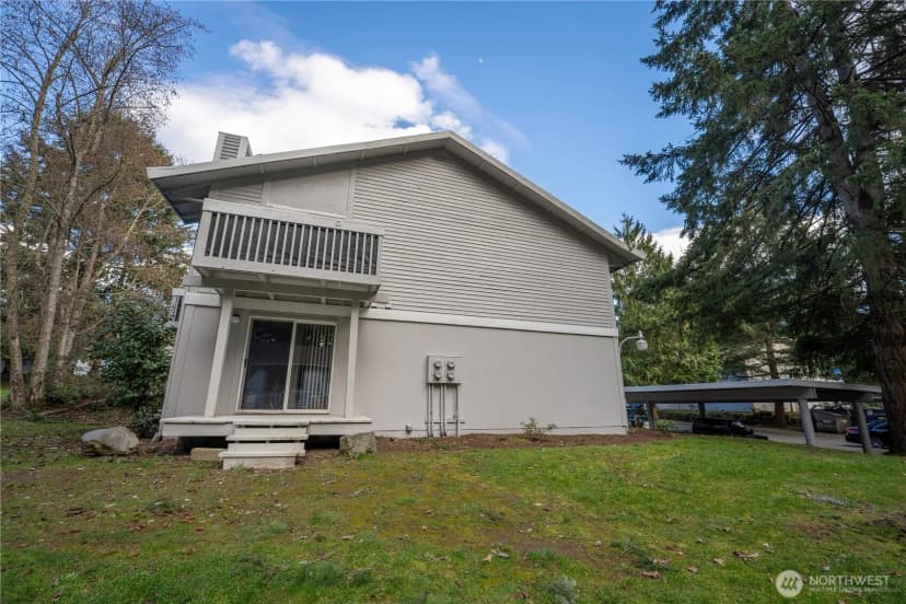 Property photo for 34005 1 St Circle S, Federal Way photo 6