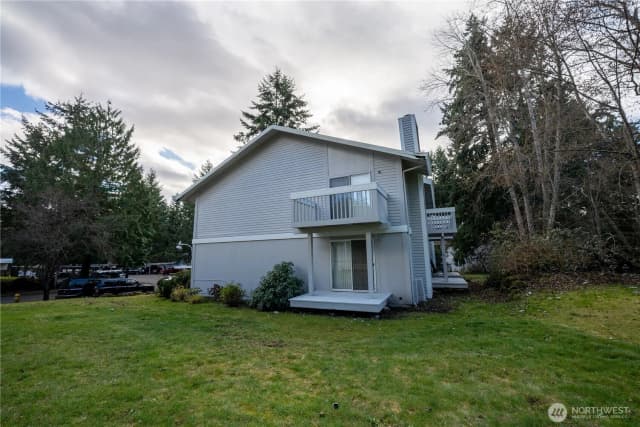 Property photo for 34005 1 St Circle S, Federal Way photo 3