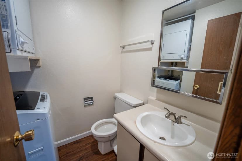 Property photo for 34005 1 St Circle S, Federal Way photo 8