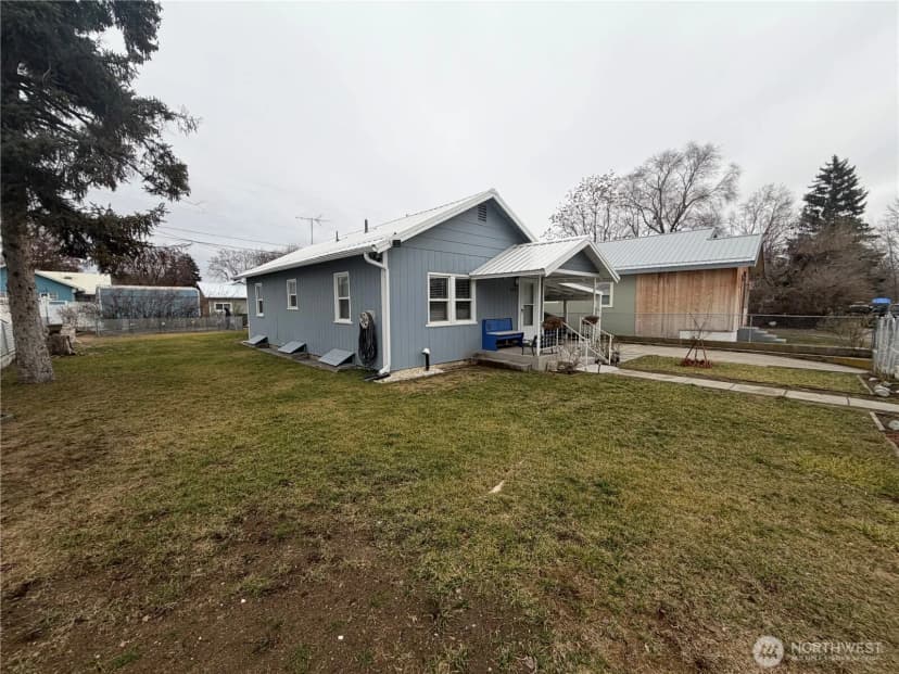 Property photo for 409 S Birch Street, Omak photo 2