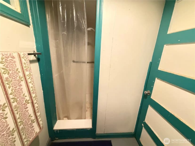 Property photo for 409 S Birch Street, Omak photo 31