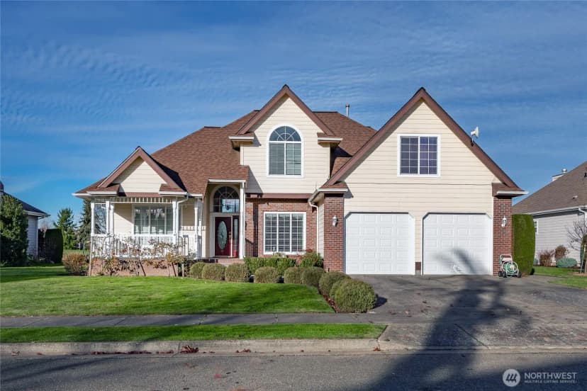 Property photo for 600 Sunrise Drive, Lynden