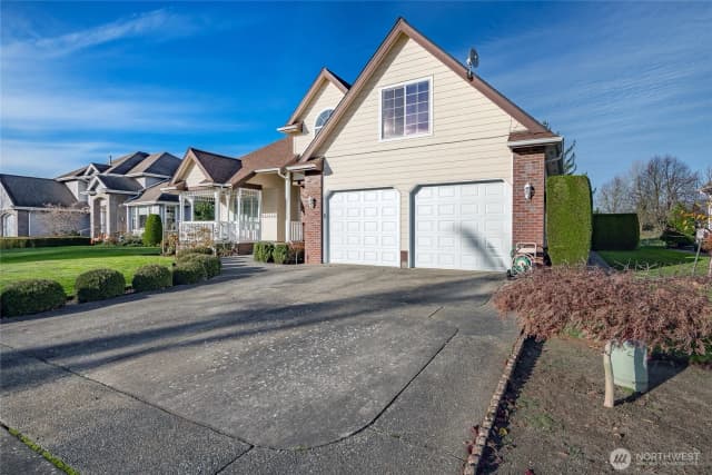 Property photo for 600 Sunrise Drive, Lynden photo 3