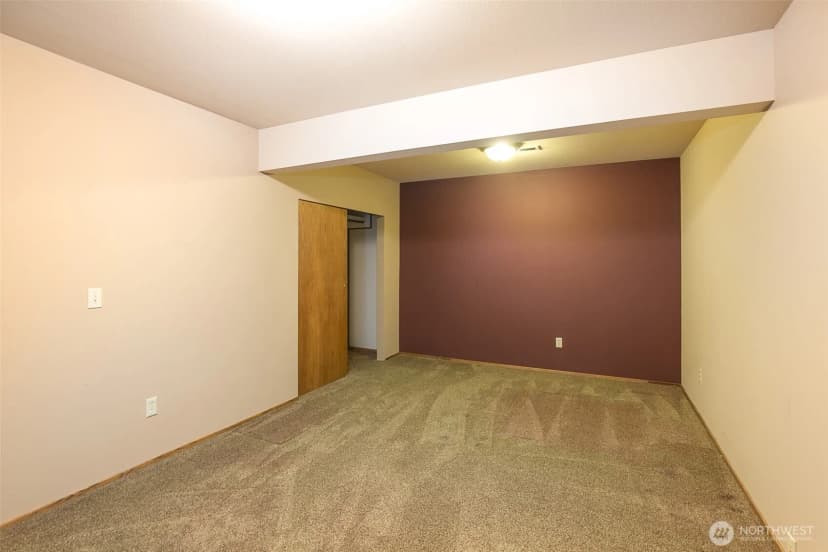 Property photo for 527 S Liberty Street, Port Angeles photo 32