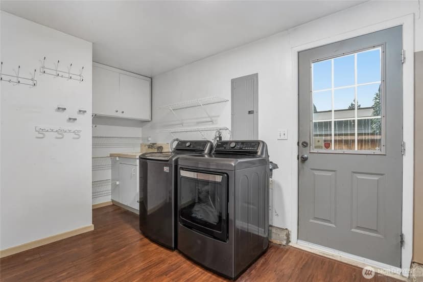 Property photo for 4123 94th Avenue Se, Mercer Island photo 25