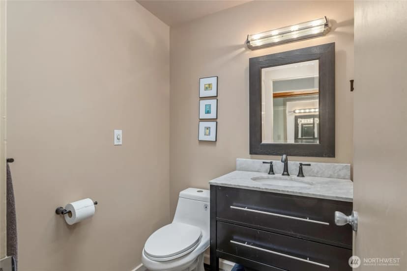 Property photo for 4123 94th Avenue Se, Mercer Island photo 17