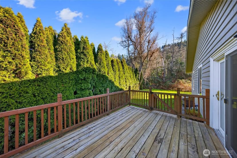 Property photo for 523 Kloshe Way, La Conner photo 5