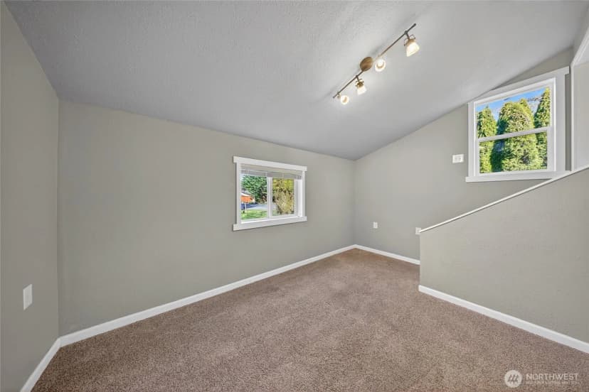 Property photo for 523 Kloshe Way, La Conner photo 18