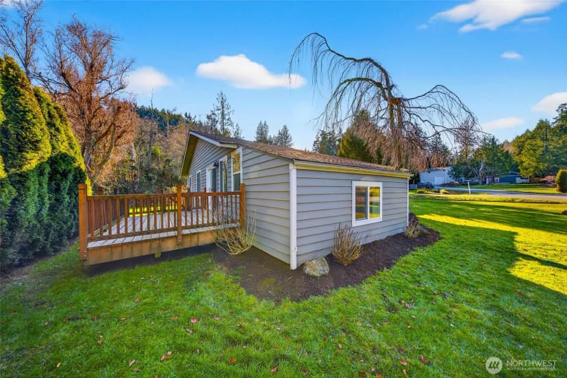 Property photo for 523 Kloshe Way, La Conner photo 7