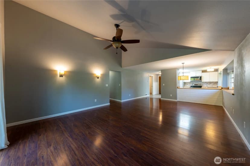 Property photo for 523 Kloshe Way, La Conner photo 14
